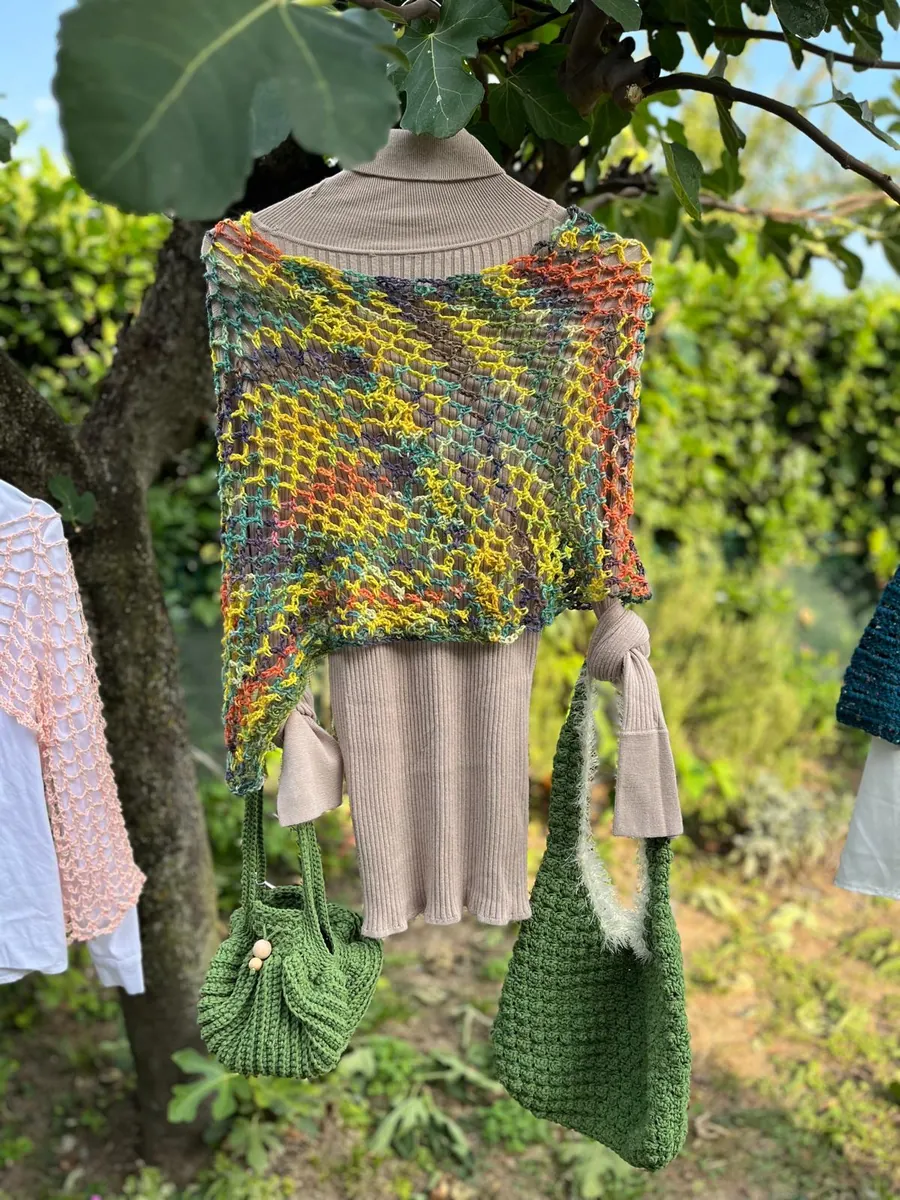 Lo scialle multicolore, foto 2